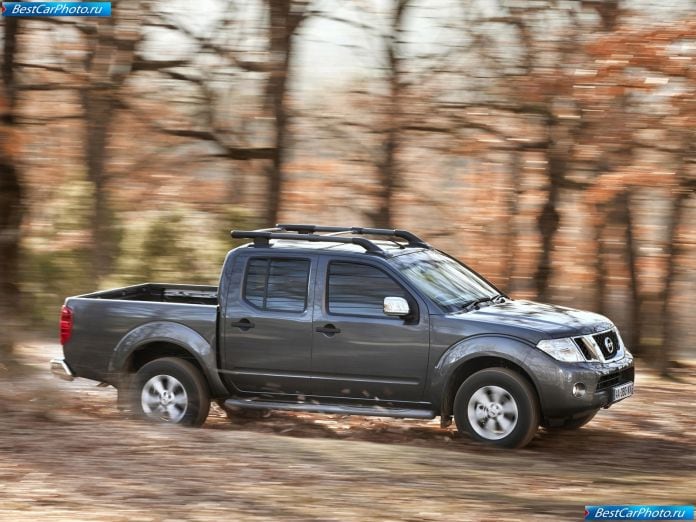 2010 Nissan Navara - фотография 5 из 25