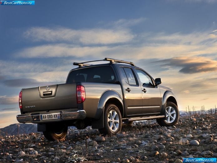 2010 Nissan Navara - фотография 7 из 25 2010 Nissan Navara - фотография 7 из 25