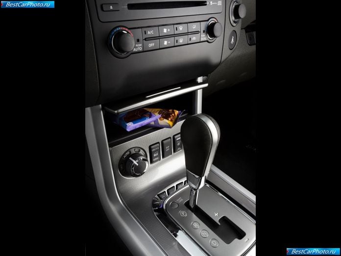 2010 Nissan Navara - фотография 23 из 25