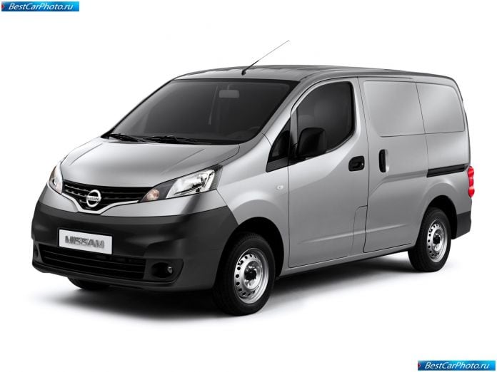 2010 Nissan Nv200 - фотография 2 из 14