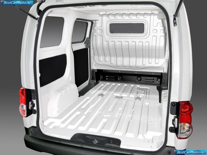 2010 Nissan Nv200 - фотография 11 из 14 2010 Nissan Nv200 - фотография 11 из 14