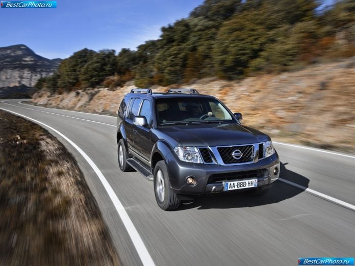 2010 Nissan Pathfinder - фотография 5 из 24 2010 Nissan Pathfinder - фотография 5 из 24