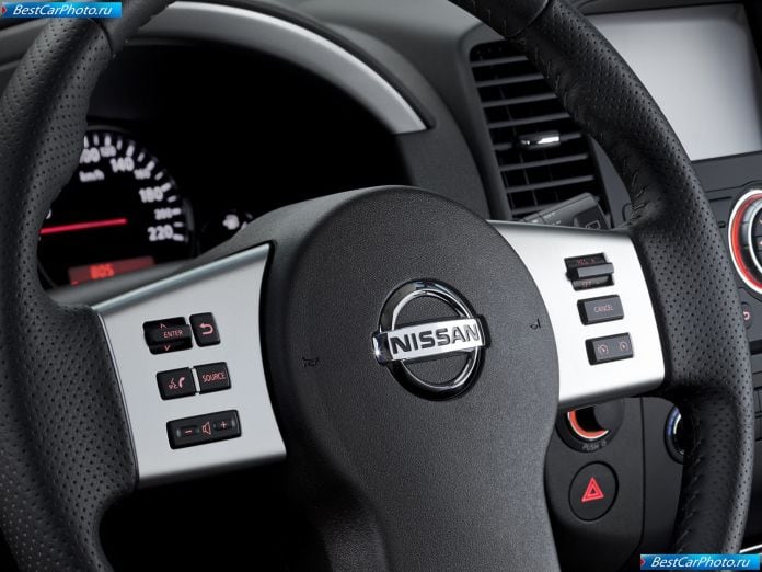 2010 Nissan Pathfinder - фотография 13 из 24