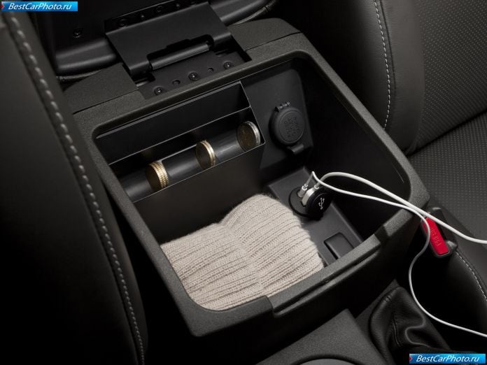 2010 Nissan Pathfinder - фотография 16 из 24