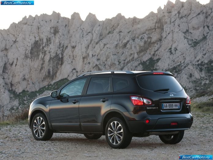 2010 Nissan Qashqai+2 - фотография 6 из 18 2010 Nissan Qashqai+2 - фотография 6 из 18