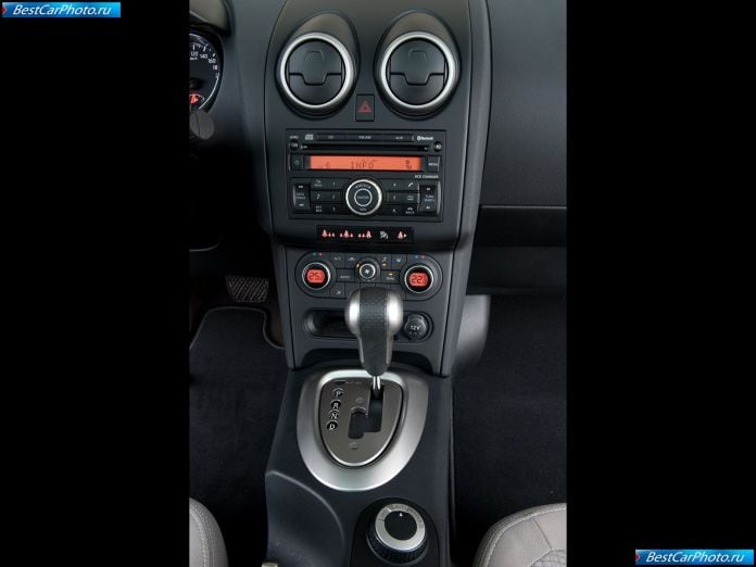 2010 Nissan Qashqai+2 - фотография 17 из 18 2010 Nissan Qashqai+2 - фотография 17 из 18
