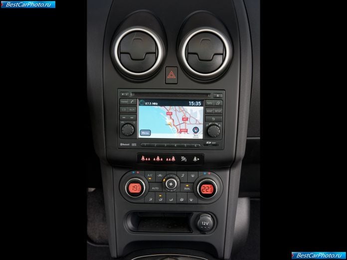 2010 Nissan Qashqai+2 - фотография 18 из 18 2010 Nissan Qashqai+2 - фотография 18 из 18