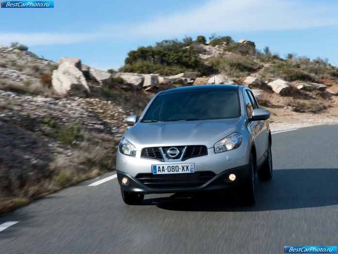 2010 Nissan Qashqai - фотография 13 из 51 2010 Nissan Qashqai - фотография 13 из 51