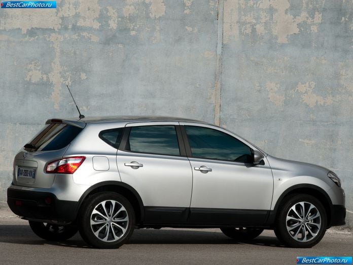 2010 Nissan Qashqai - фотография 30 из 51