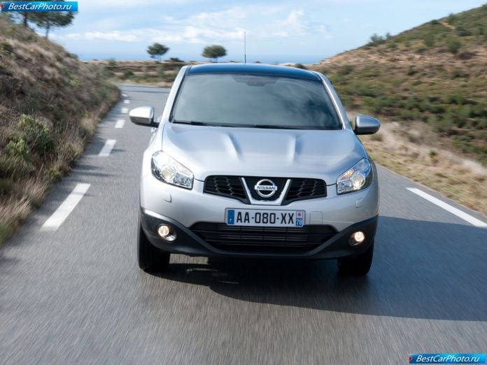 2010 Nissan Qashqai - фотография 35 из 51