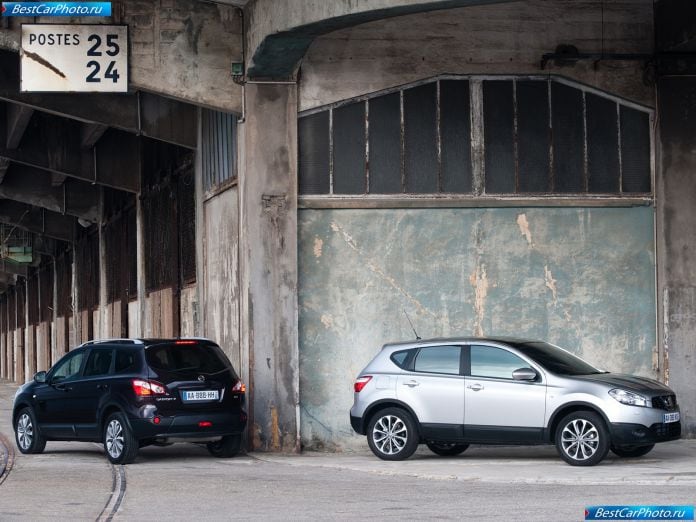 2010 Nissan Qashqai - фотография 40 из 51