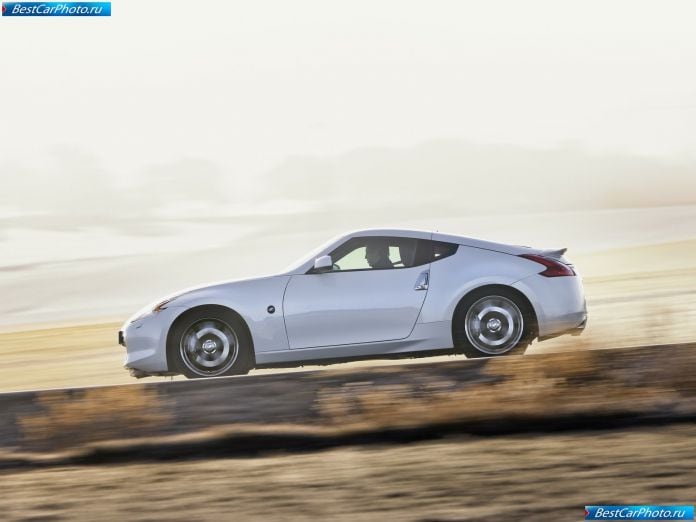 2011 Nissan 370z - фотография 5 из 8 2011 Nissan 370z - фотография 5 из 8