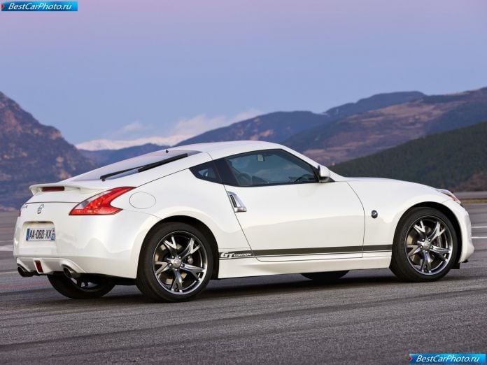 2011 Nissan 370z Gt Edition - фотография 17 из 26 2011 Nissan 370z Gt Edition - фотография 17 из 26