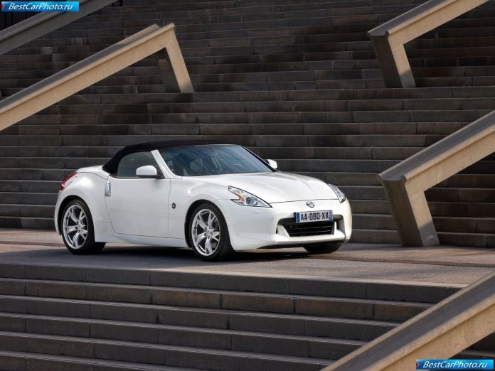 2011 Nissan 370z Roadster - фотография 2 из 16 2011 Nissan 370z Roadster - фотография 2 из 16