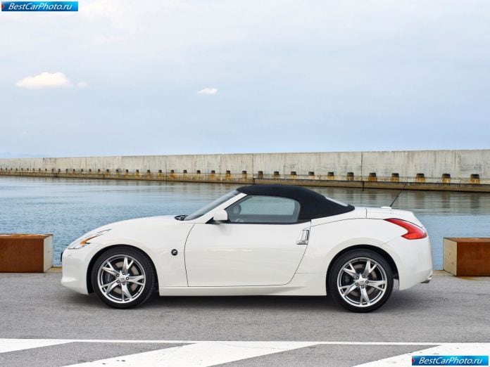 2011 Nissan 370z Roadster - фотография 8 из 16 2011 Nissan 370z Roadster - фотография 8 из 16