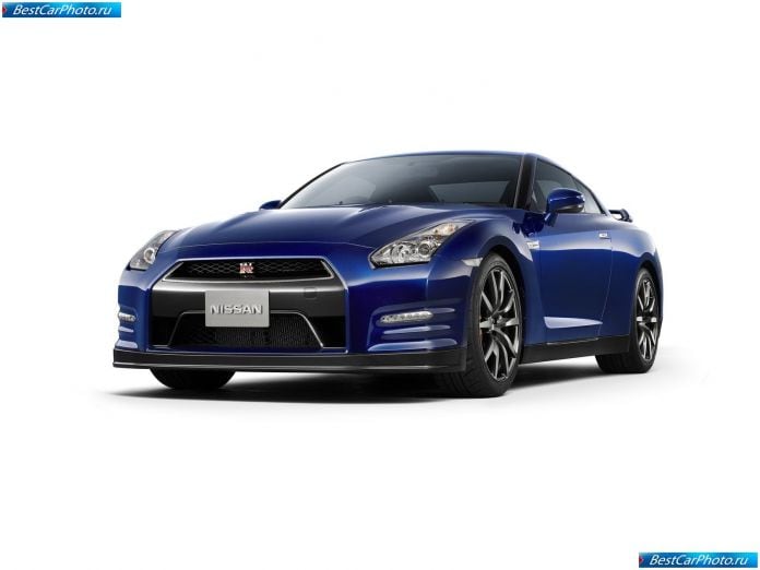 2011 Nissan Gt-r - фотография 49 из 131