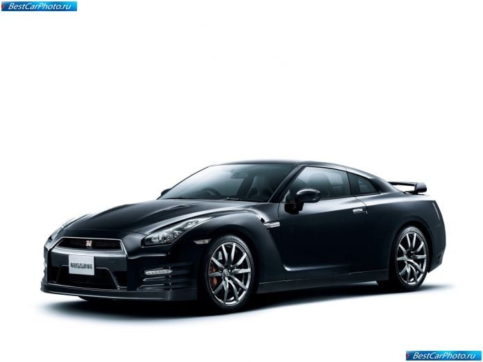 2011 Nissan Gt-r - фотография 51 из 131 2011 Nissan Gt-r - фотография 51 из 131