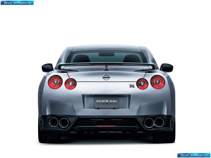 2011 Nissan Gt-r - фотография 61 из 131