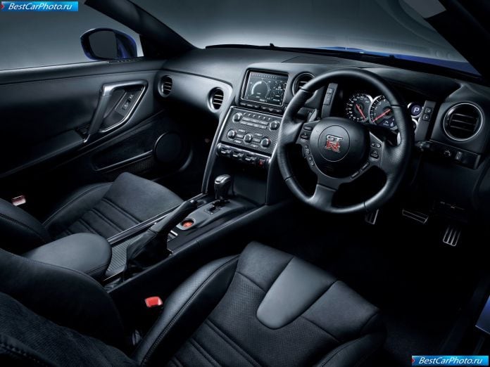 2011 Nissan Gt-r - фотография 63 из 131 2011 Nissan Gt-r - фотография 63 из 131