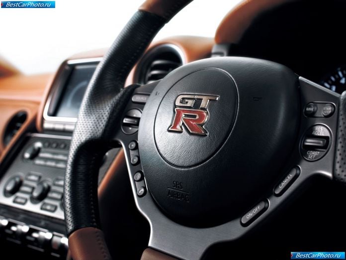 2011 Nissan Gt-r - фотография 78 из 131 2011 Nissan Gt-r - фотография 78 из 131