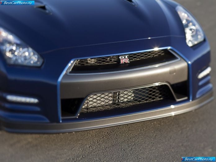 2011 Nissan Gt-r - фотография 91 из 131 2011 Nissan Gt-r - фотография 91 из 131