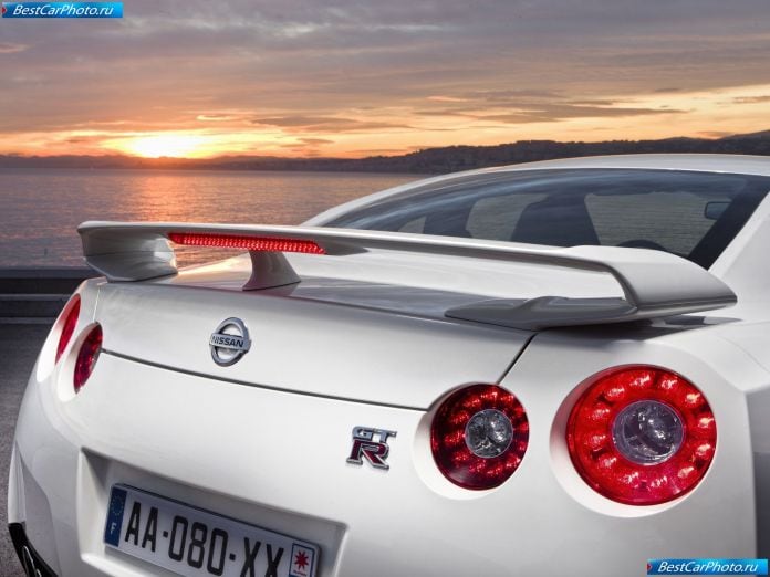 2011 Nissan Gt-r - фотография 94 из 131 2011 Nissan Gt-r - фотография 94 из 131