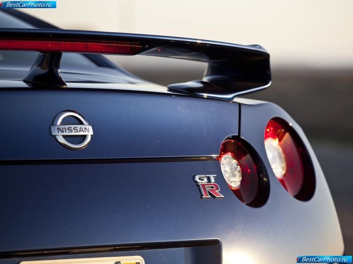 2011 Nissan Gt-r - фотография 99 из 131