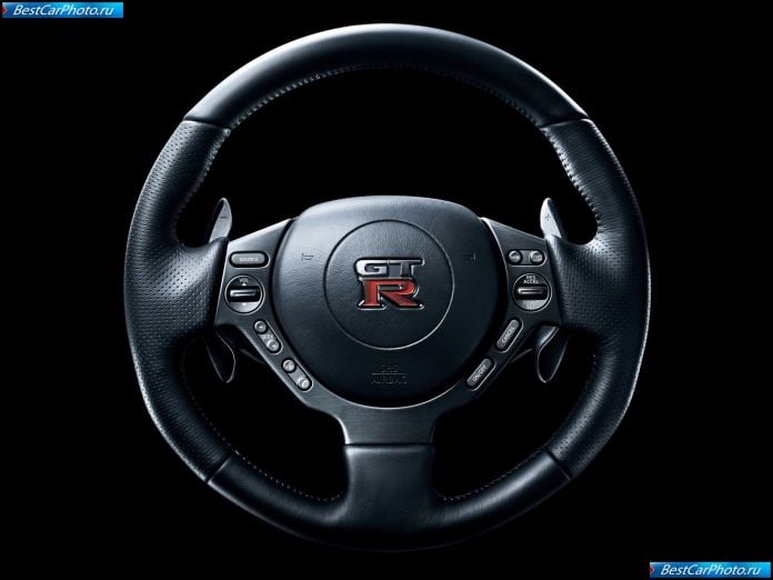 2011 Nissan Gt-r - фотография 128 из 131 2011 Nissan Gt-r - фотография 128 из 131
