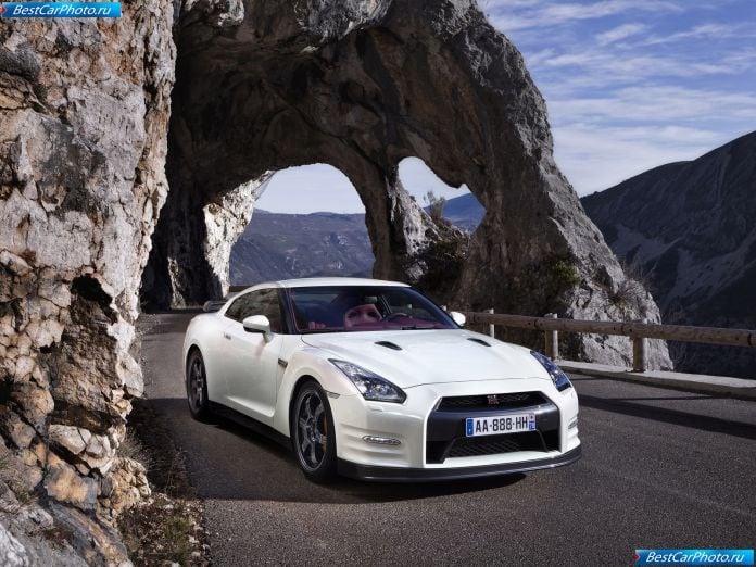 2011 Nissan Gt-r Egoist - фотография 2 из 40 2011 Nissan Gt-r Egoist - фотография 2 из 40