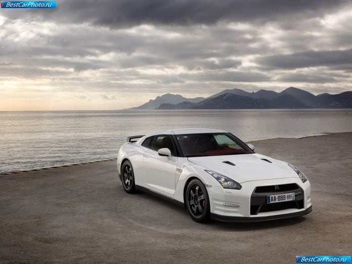 2011 Nissan Gt-r Egoist - фотография 5 из 40 2011 Nissan Gt-r Egoist - фотография 5 из 40