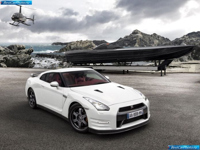 2011 Nissan Gt-r Egoist - фотография 8 из 40 2011 Nissan Gt-r Egoist - фотография 8 из 40