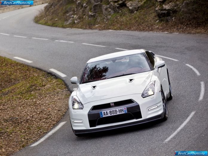 2011 Nissan Gt-r Egoist - фотография 12 из 40 2011 Nissan Gt-r Egoist - фотография 12 из 40