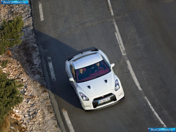 2011 Nissan Gt-r Egoist - фотография 13 из 40 2011 Nissan Gt-r Egoist - фотография 13 из 40