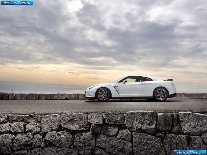 2011 Nissan Gt-r Egoist - фотография 14 из 40