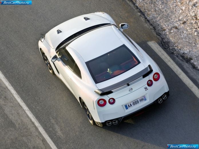 2011 Nissan Gt-r Egoist - фотография 23 из 40