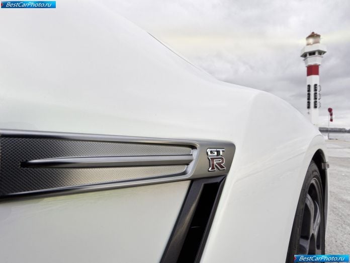 2011 Nissan Gt-r Egoist - фотография 36 из 40 2011 Nissan Gt-r Egoist - фотография 36 из 40