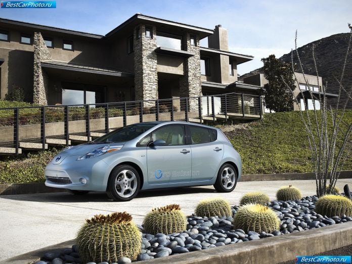 2011 Nissan Leaf - фотография 10 из 97