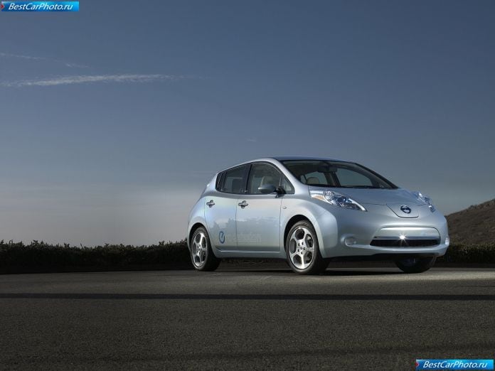 2011 Nissan Leaf - фотография 11 из 97