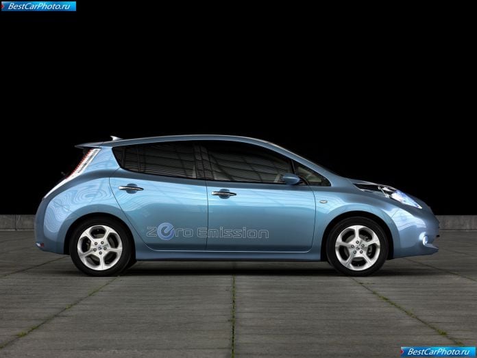 2011 Nissan Leaf - фотография 23 из 97