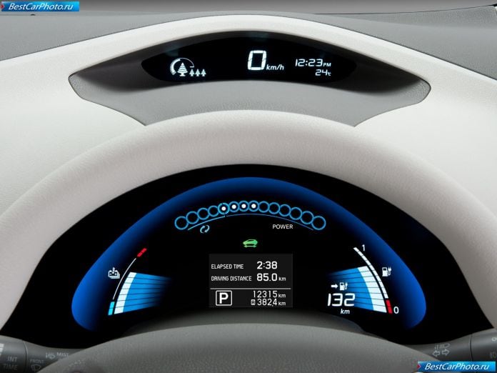 2011 Nissan Leaf - фотография 72 из 97