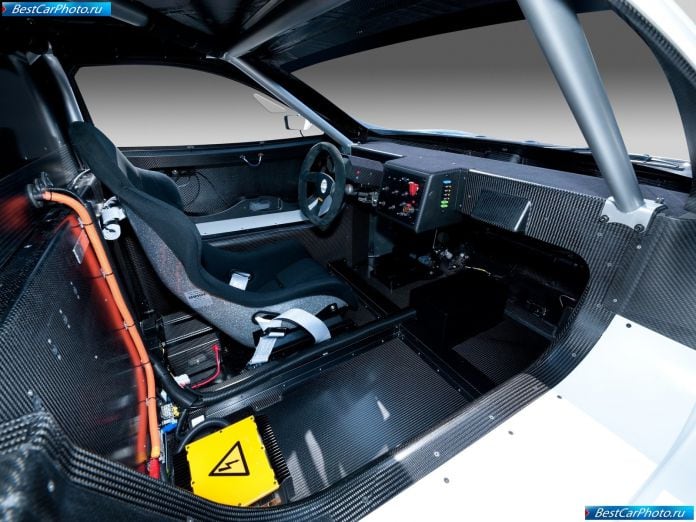 2011 Nissan Leaf Nismo Rc Concept - фотография 26 из 26