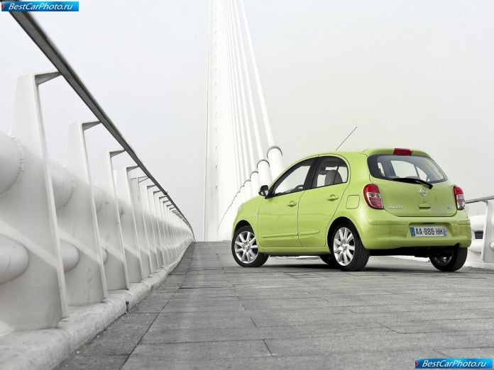 2011 Nissan Micra - фотография 32 из 63