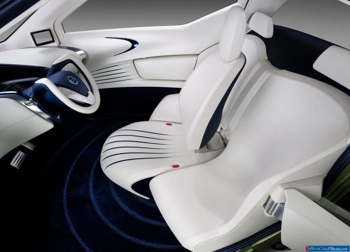 2011 Nissan Pivo 3 Concept - фотография 14 из 15 2011 Nissan Pivo 3 Concept - фотография 14 из 15