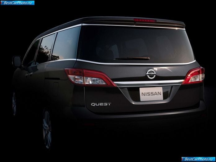 2011 Nissan Quest - фотография 9 из 31