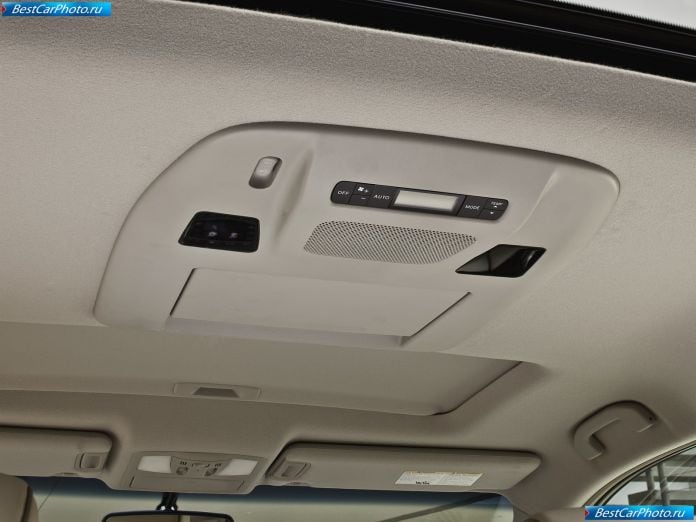 2011 Nissan Quest - фотография 16 из 31