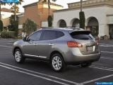 nissan_2011-rogue_1600x1200_008.jpg