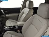 nissan_2011-rogue_1600x1200_011.jpg
