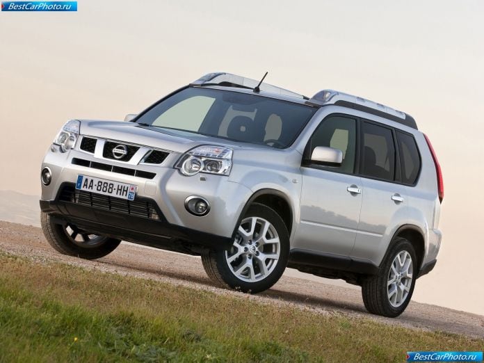2011 Nissan X-trail - фотография 1 из 31