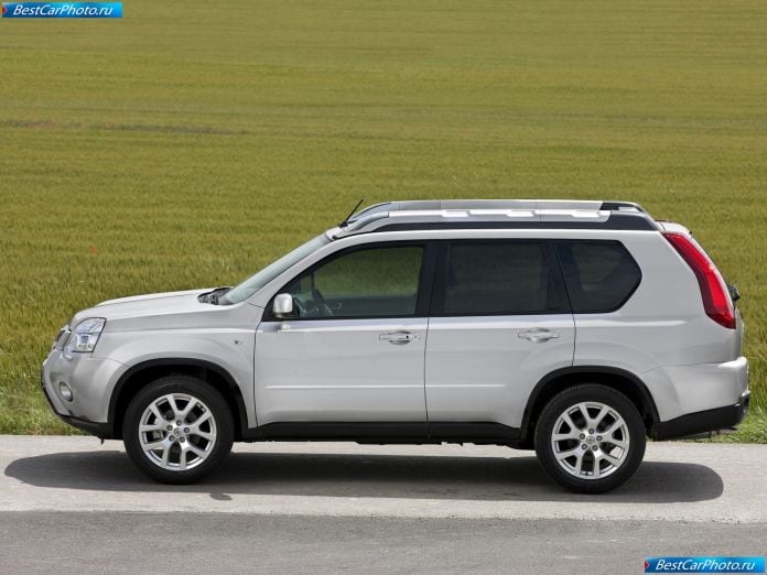 2011 Nissan X-trail - фотография 17 из 31