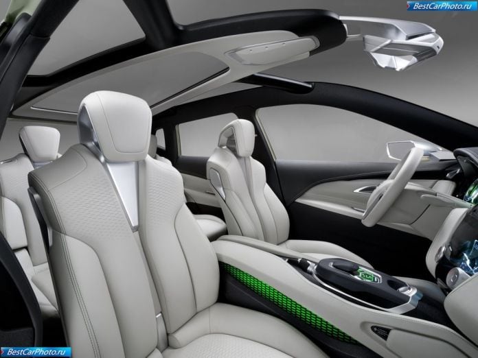 2012 Nissan Hi-Cross Concept - фотография 13 из 21 2012 Nissan Hi-Cross Concept - фотография 13 из 21